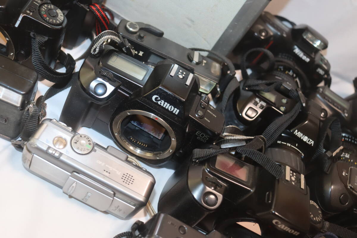 【0025】カメラおまとめ Nikon / Nishika / Canon / MINOLTA / FUJICA / OLYMPUSの画像3
