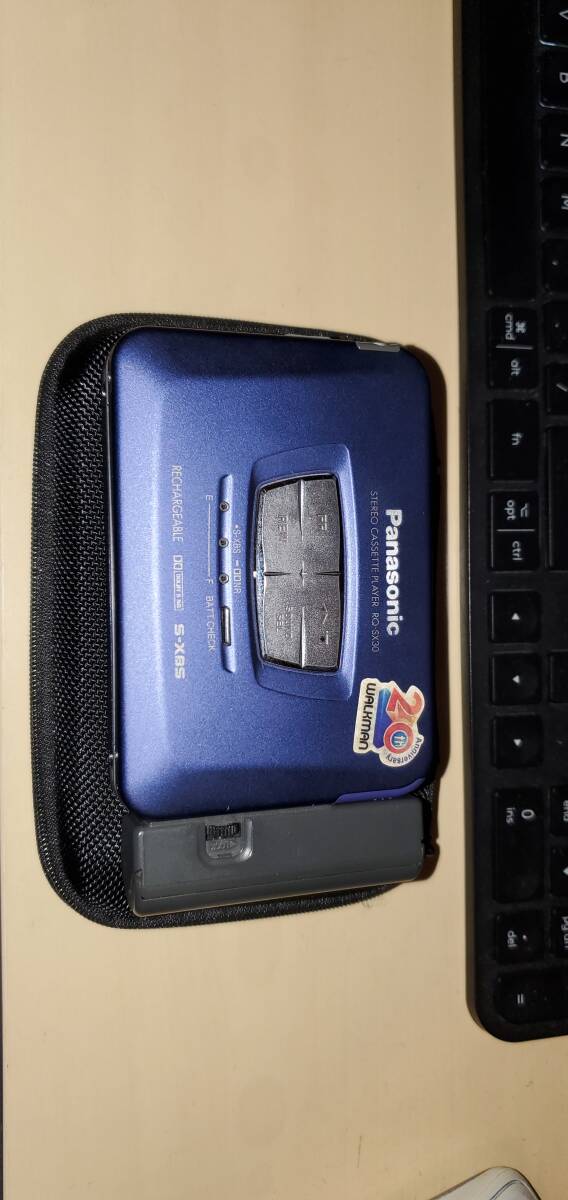 美品 Panasonic ステレオ カセットウオークマン RQ-SX30 青色 ジャンクの画像1
