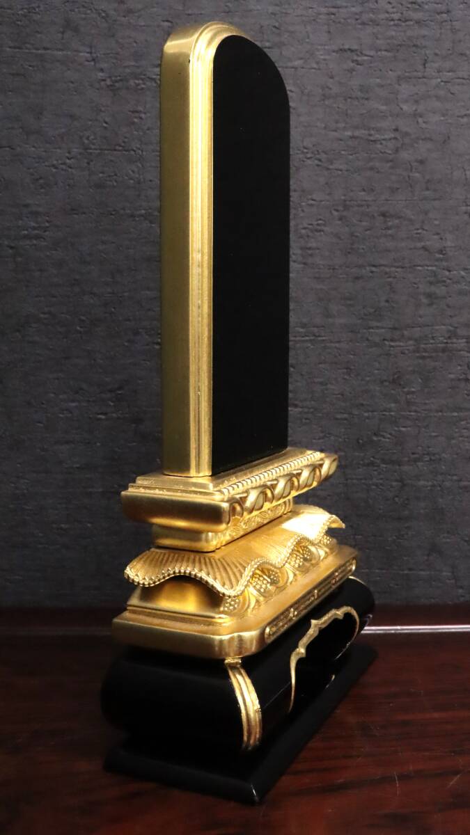 [ stock goods ] memorial tablet paint memorial tablet cat round three person gold family Buddhist altar / Buddhist altar fittings / law ./../book@ memorial tablet . name / law name memorial service / law necessary wooden / lacquer paint [G078-i44]
