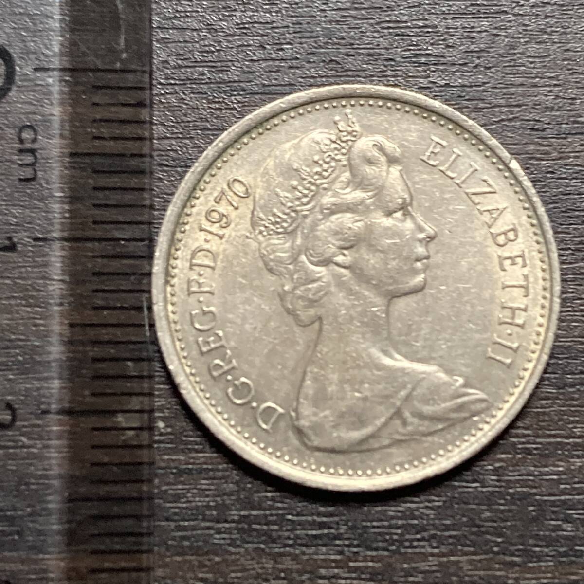 ★イギリス 5ペンス 1970年 硬貨 エリザベス2世 外国コイン 古銭★の画像2