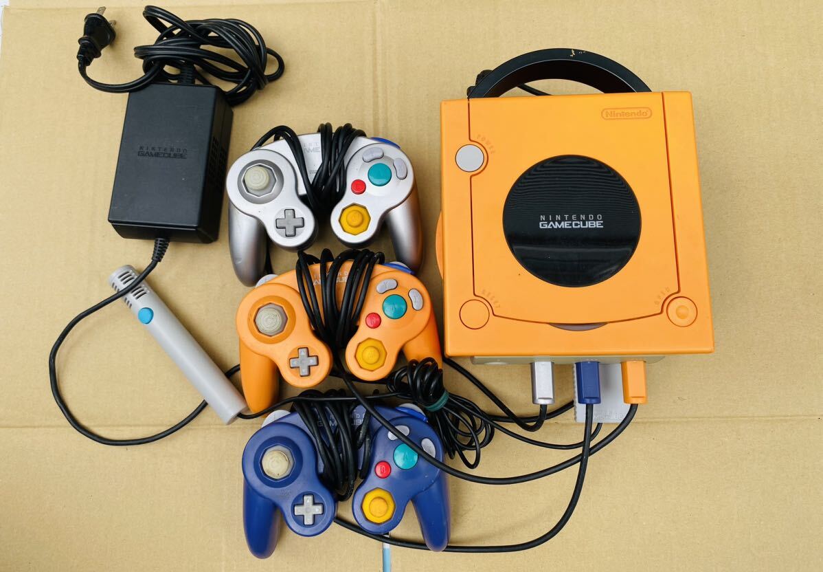 【1円スタート】【セット商品】Nintendo 任天堂 GAMECUBE ゲームキューブ オレンジ コントローラー3個 アダプター DOL-001(JPN) 日本製の画像1