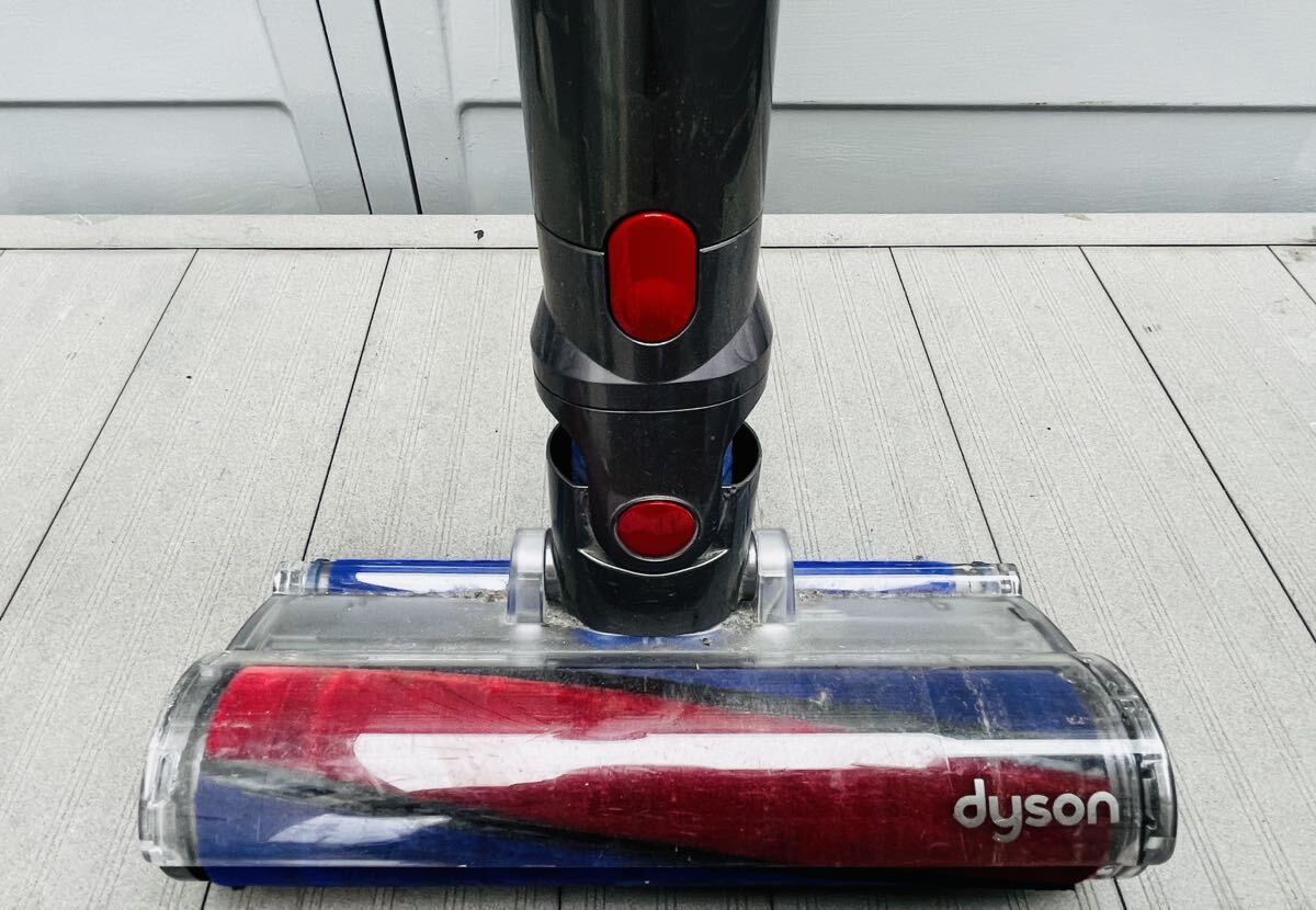 dyson SV14ダイソン V11 Fluffy absolute コードレス スティッククリーナー ACアダプター 掃除機 サイクロン コードレス掃除機 通電確認済_画像3