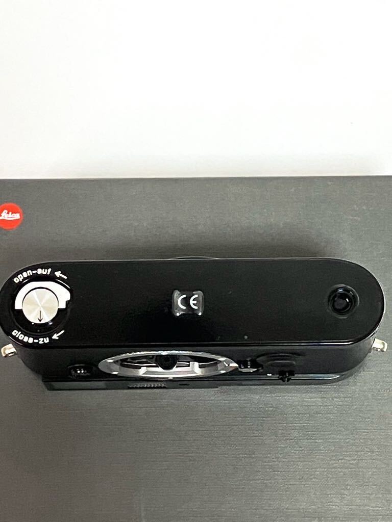 Leica ライカ　MP 0.72 ブラックペイント　一眼レフ　フィルムカメラ　シャッター確認済み　外・内箱、ストラップ、ワッペンx2個 付き_画像6