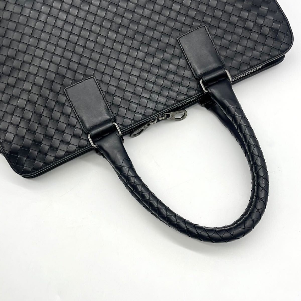 2084 美品● BOTTEGA VENETA ボッテガヴェネタ ビジネスバッグ イントレチャート ブリーフケース レザー ブラック メンズ A4可 本革 仕事鞄の画像6