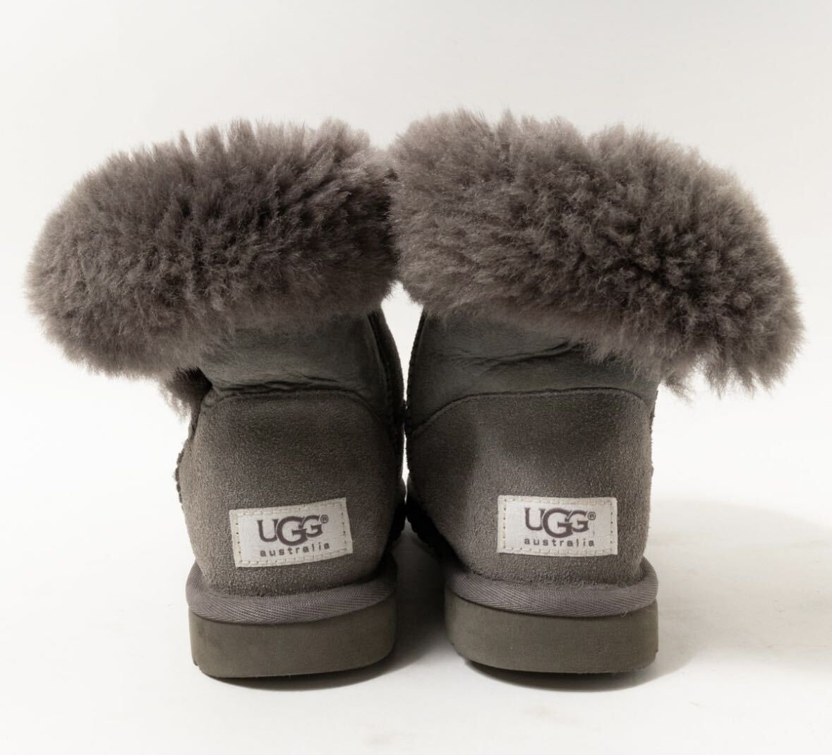 品薄希少 価格2,7万円●UGG BAILEY BUTTON ブーツ 23cm