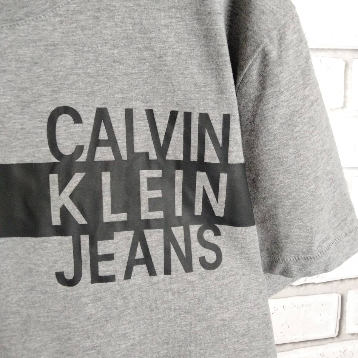 CALVIN KLEIN JEANS☆カルバンクラインジーンズ　Tシャツ　半袖　クルーネック　ビッグロゴ　プリント　グレー　黒　Ｍ_画像7
