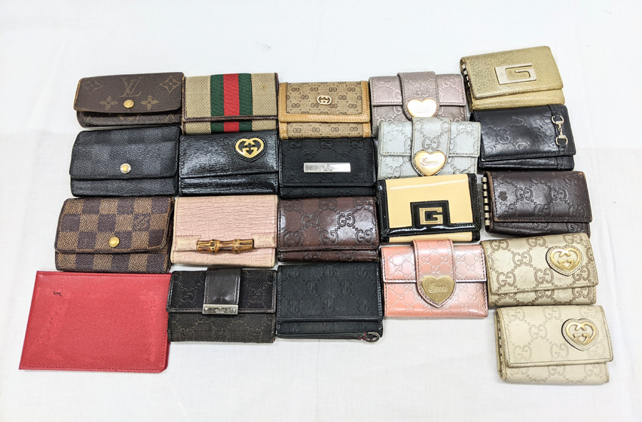 ◆【1円スタート】ルイヴィトン LOUIS VUITTON グッチ GUCCI ブランド 財布 パスケース キーケース等 31点 まとめ セット 現状品_画像6