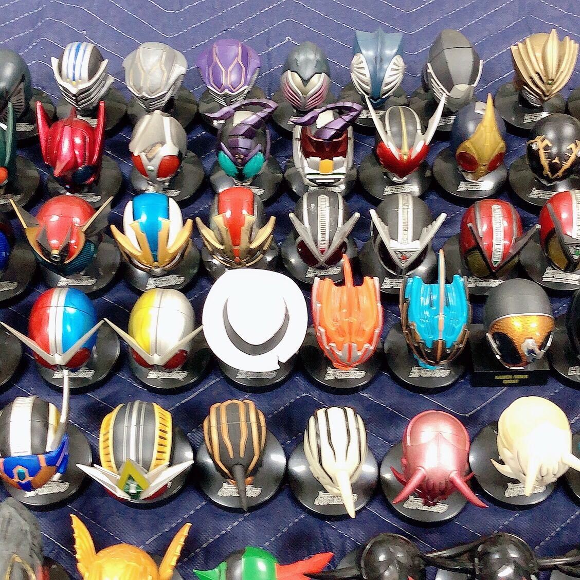 【A2】大量 仮面ライダマスクコレクション セット まとめ売り マスコレ クウガ アギト 電王 龍騎 剣 カブト オーズ フォーゼ ファイズ W_画像7