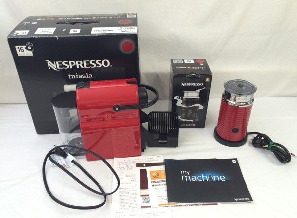 ☆☆NESPRESSO ネスプレッソ　コーヒーメーカー　イニッシア ルビーレッド C40RE × エアロチーノ3 レッド　セット　2015年製☆ジャンク品_画像1