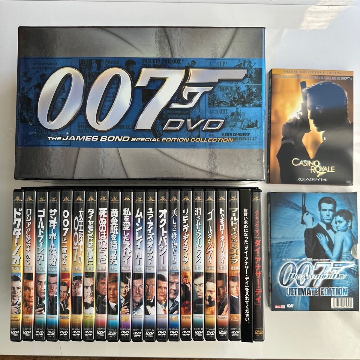 DVD 映画007 製作40周年記念限定BOXと、ダイアナザーデイの限定版、カジノロワイヤルの限定版がセットになった24枚DVD ジェームズボンドの画像1