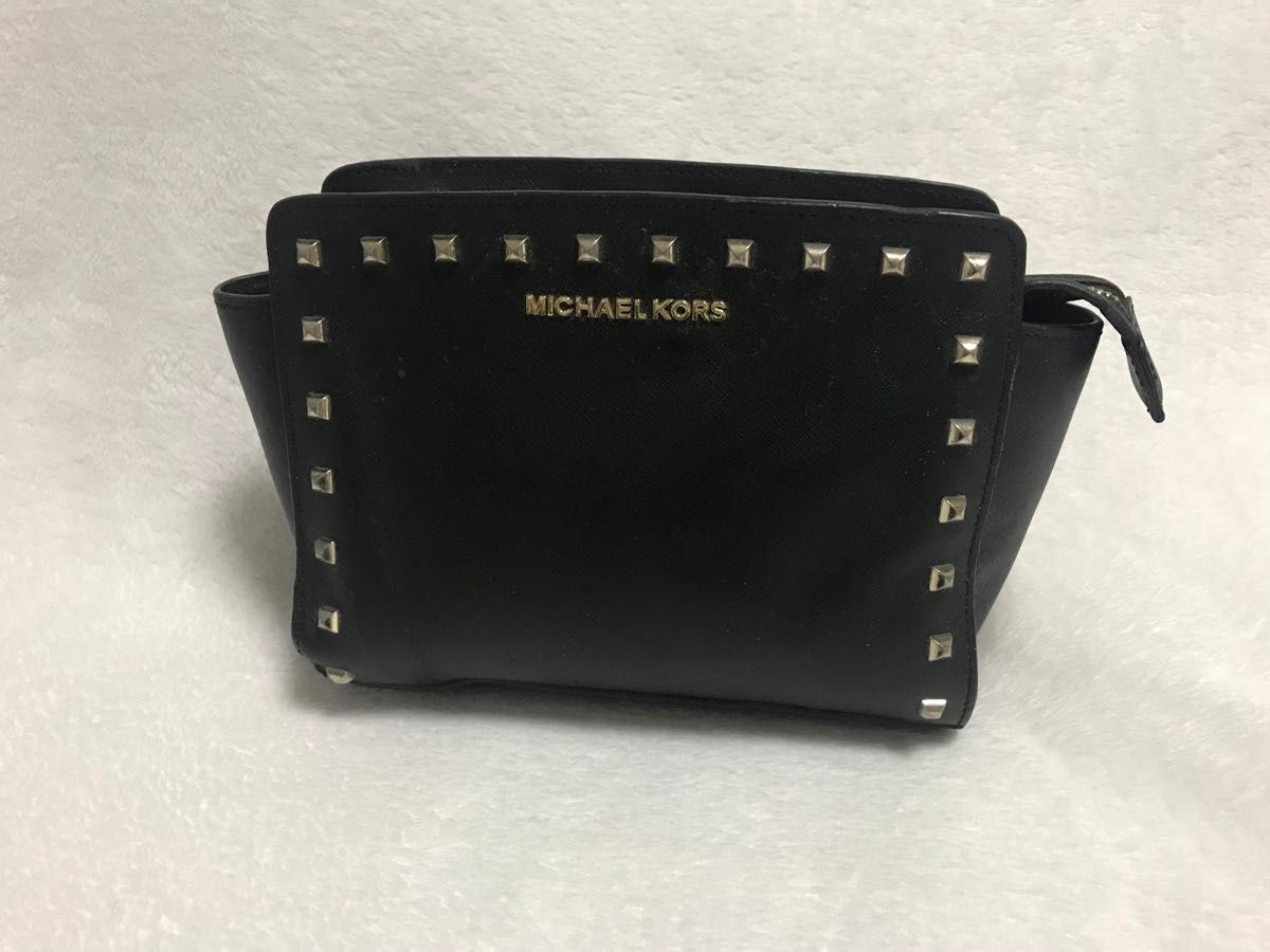 MICHAEL KORS マイケルコース ショルダーバッグ ブラック スタッズ