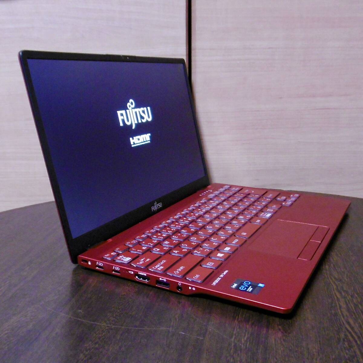 ■富士通 LIFEBOOK UH90/E3（第11世代 i7/8GB/512GB）レッド■_画像7