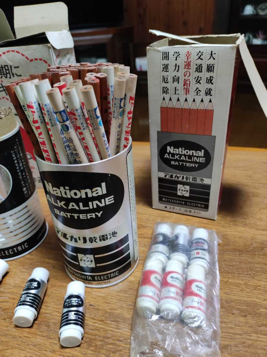 送料込み！昭和 レトロ ナショナル ネオ ハイトップ 『幸運の鉛筆』 ノベルティー 景品 飾り インテリア 珍品の画像2