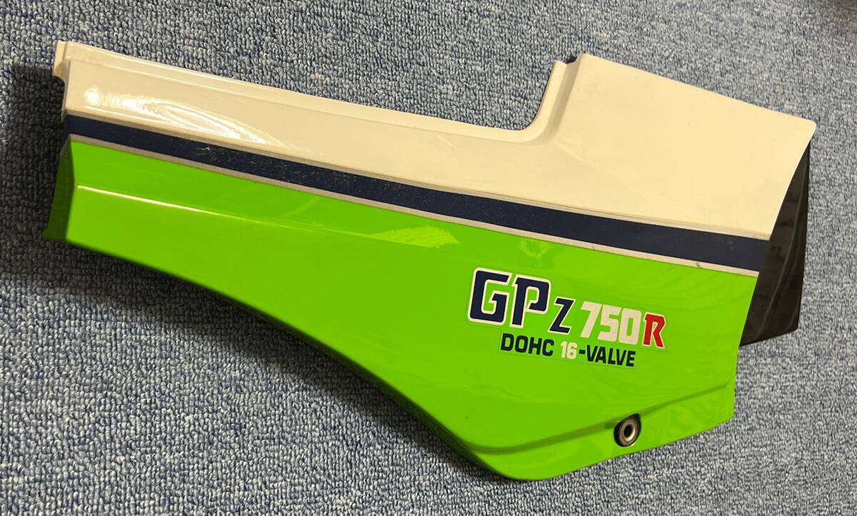 kawasaki カワサキ GPZ900R GPZ750R ニンジャ ライムグリーン サイドカバーの画像2