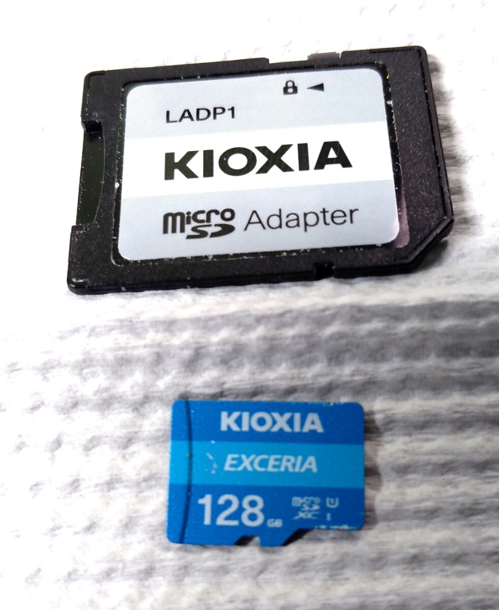 【即決890円】Kioxia128GB MICROSDXC アダプター付 ほぼ新品の画像1