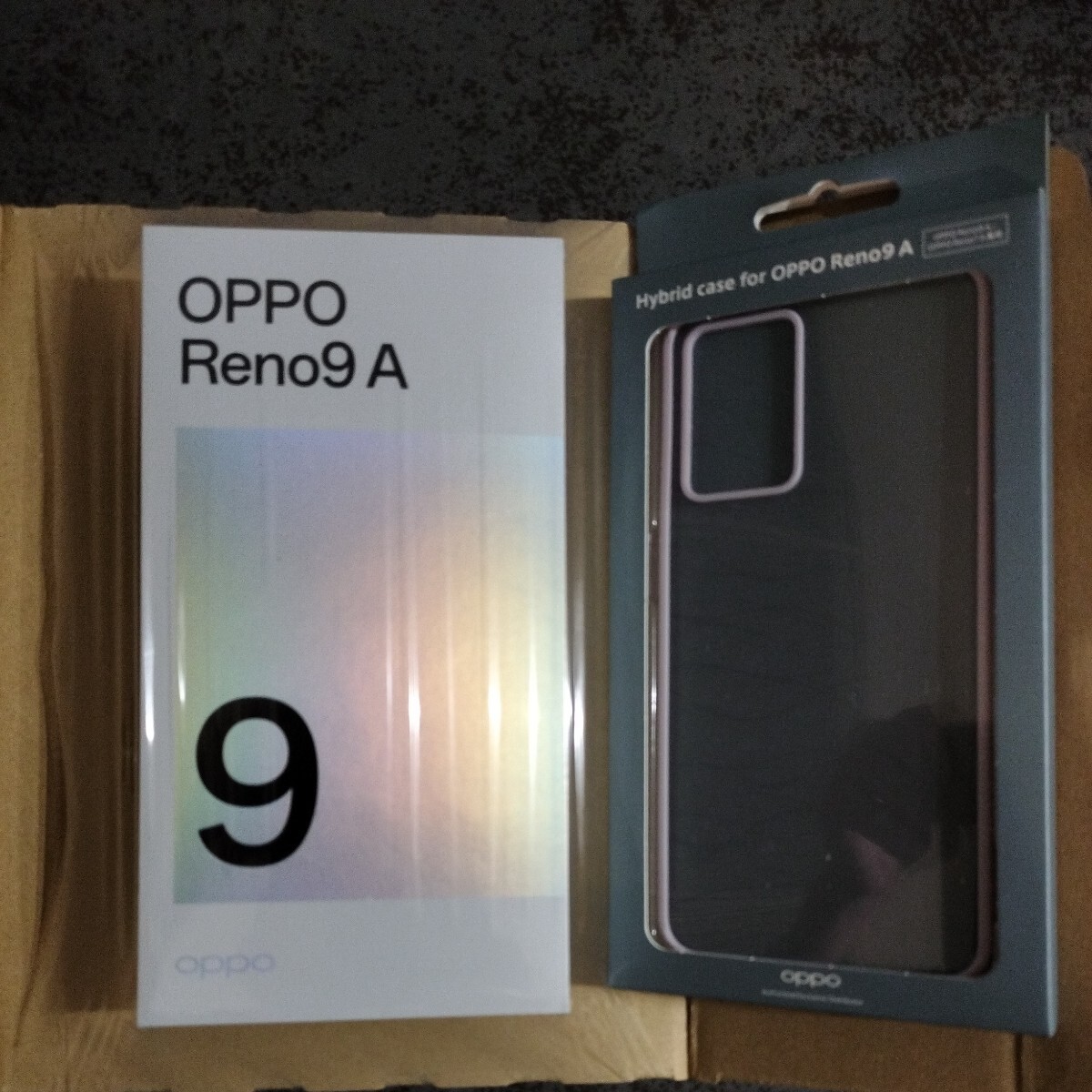 【新品未使用】 OPPO Reno9 A ナイトブラック ワイモバイル版 SIMフリー 純正ケース付 SIMフリーの画像3