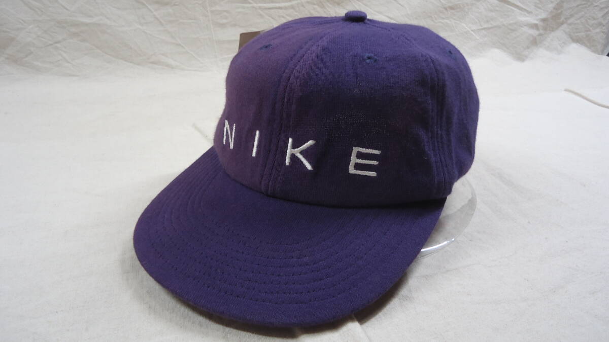 NIKE WOMENS 旧モデル CAP 561187-535 紫 60%off 半額以下 ナイキ 女性用 帽子 キャップ レターパックライト おてがる配送ゆうパック 匿名の画像1