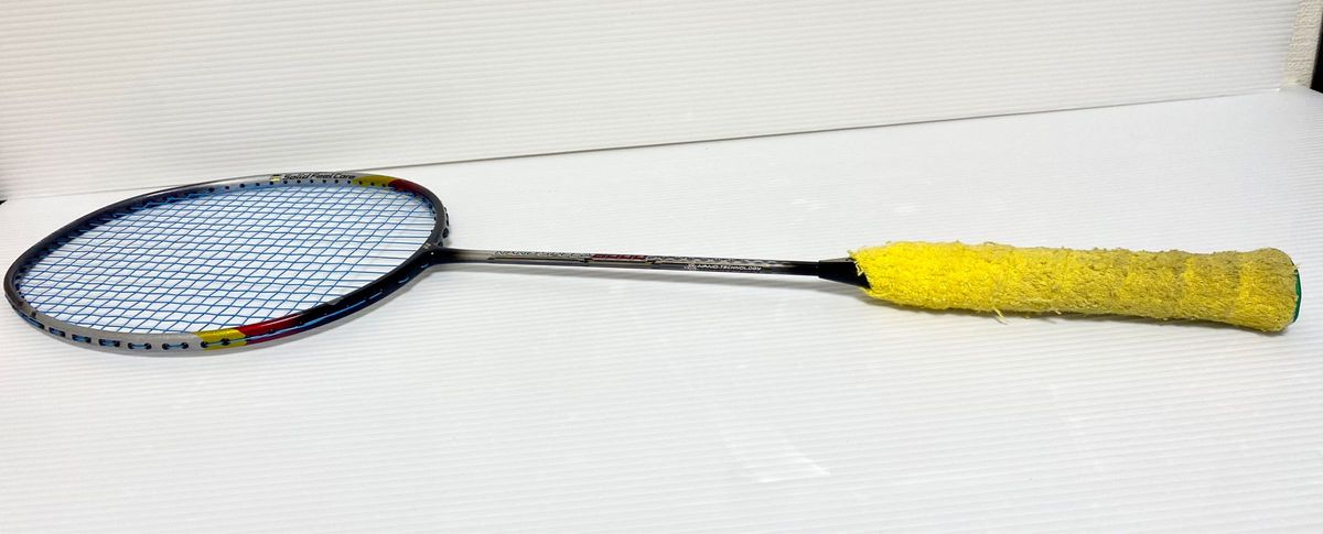 【比較的美品】バドミントンラケット NANOSPEED8000 3UG4 【比較的美品】バドミントンラケット NANOSPEED8000 3UG4