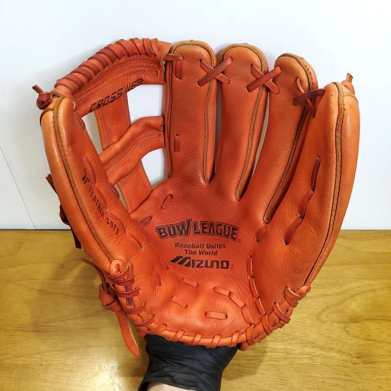 ミズノ 日本製 スイフター 限定モデル 赤ビュー Mマークラベル ミズノ 日本製 スイフター 限定モデル 赤ビュー Mマークラベル