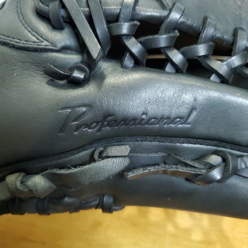 ミズノ イチローモデル プラチナラベル 限定品 プロフェッショナル Mizuno 一般用大人サイズ 13 外野用 軟式グローブ_画像6