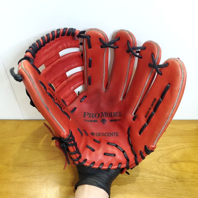 デサント 日本製 新庄剛志モデル シルエットデザイン 外野用 デサント 日本製 新庄剛志モデル シルエットデザイン 外野用