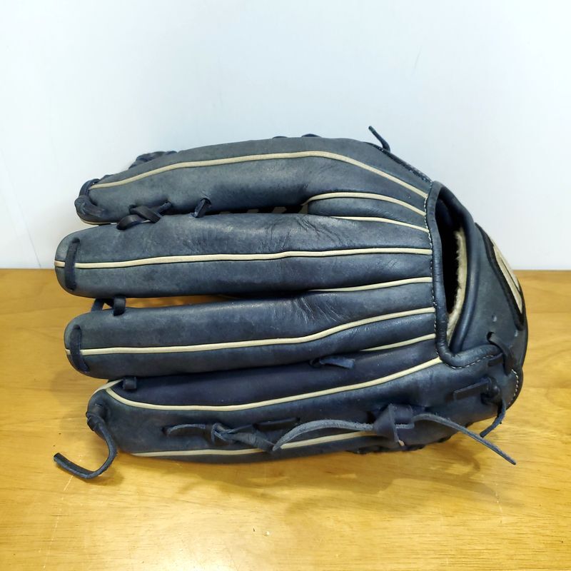 ミズノ ICHIRO51 イチローモデル 限定品 プラチナラベル Mマークラベル Mizuno 一般用大人サイズ 13 外野用 軟式グローブ_画像5