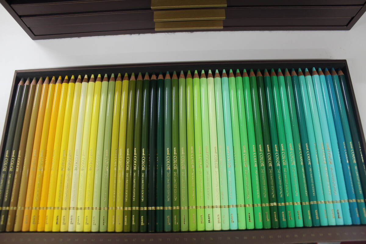 * не использовался хранение товар Uni цвет uni COLOR 240 Limited Edition цветные карандаши . серийный номер из дерева box супер-скидка 1 иен старт 