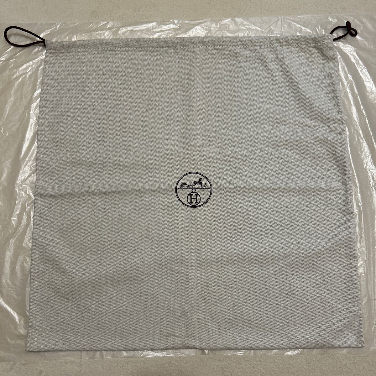 現行品 エルメス 保存袋 59×59 巾着袋 B 1 ヘリンボーン 布袋 袋 HERMESの画像1