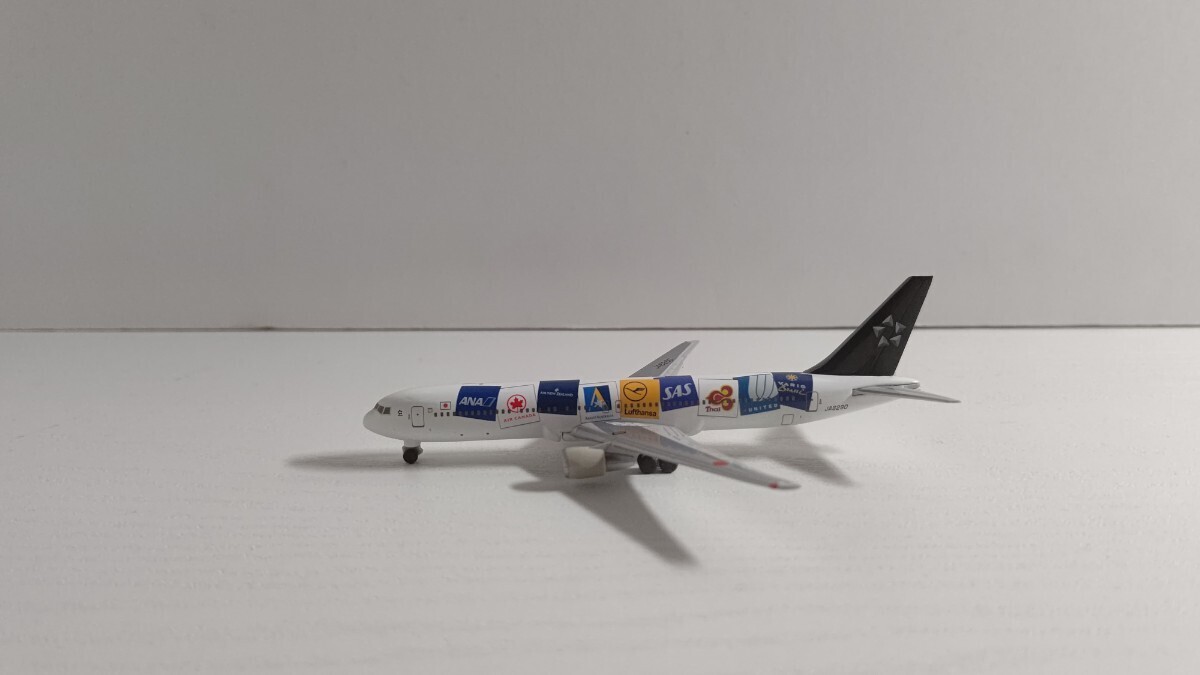 1/500 全日空商事 ANA BOEING 747-400 NH50024 JA404A / BOEING 767-300 NH50009 JA8290 STAR ALLIANCE 旅客機 2機セット_画像5