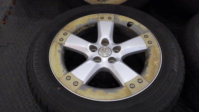 【宮城 塩釜発】中古 タイヤ・アルミホイールセット 4本 ハリアー UA-MCU36W 純正品 235/55R18 7J PCD114.3 オフセット+35※個人宛発送不可_画像4