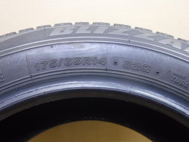 【岩手 盛岡発】中古 ブリヂストン スタッドレス 冬 タイヤ BLIZZAK VRX 175/65R14 82Q 4本 2019年製_画像3