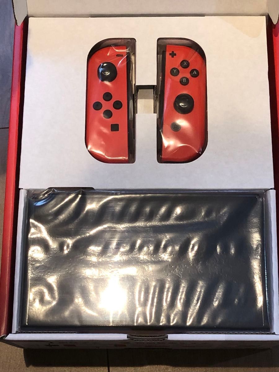 Nintendo Switch マリオレッド 有機ELモデル