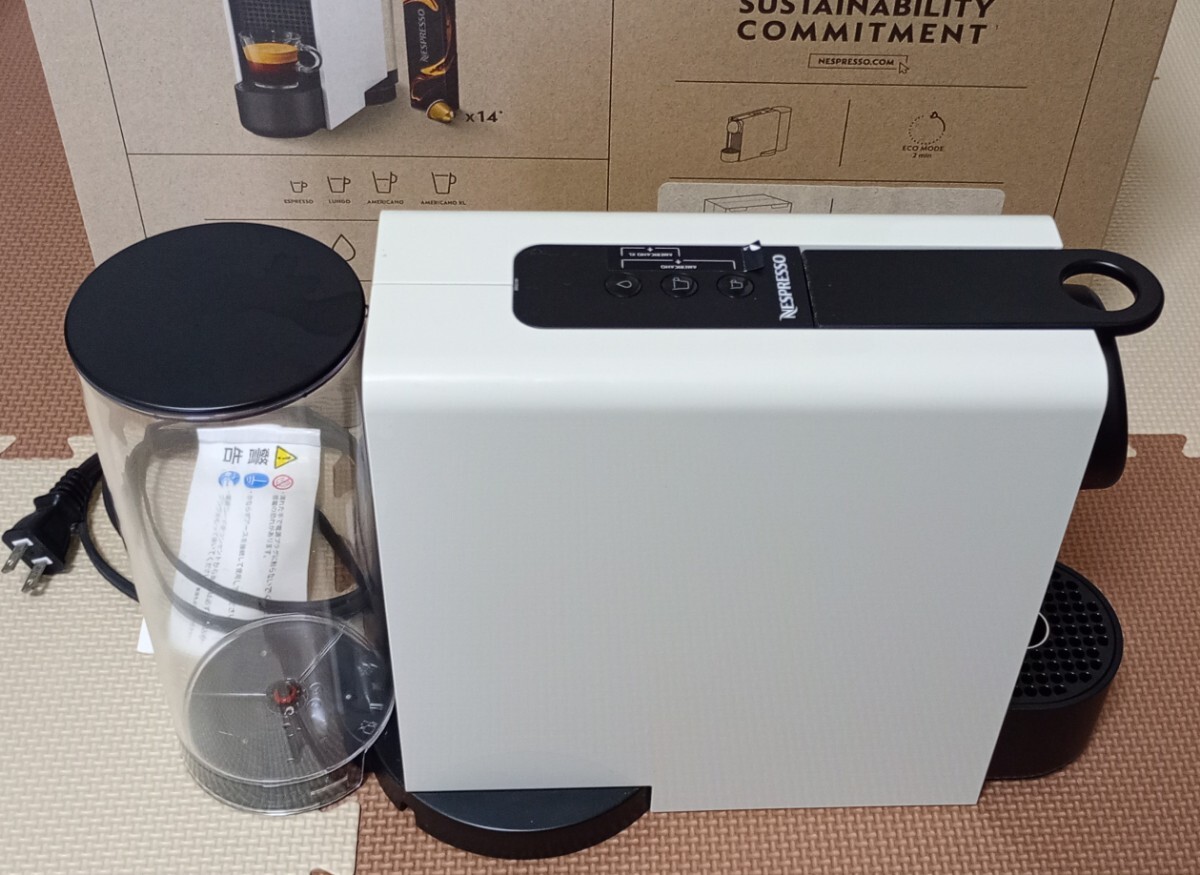 中古・送料無料) NESPRESSO ネスプレッソ カプセル式コーヒー 中古・送料無料) NESPRESSO ネスプレッソ カプセル式コーヒー
