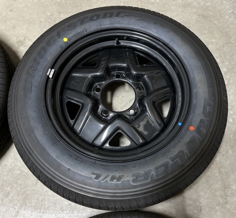 4本 新車外し ジムニー JB64W 純正 / スチールホイール 16×5.5J +22 5穴 PCD139.7 / タイヤ DUELER H/L 852 175/80R16 2023年製造の画像3