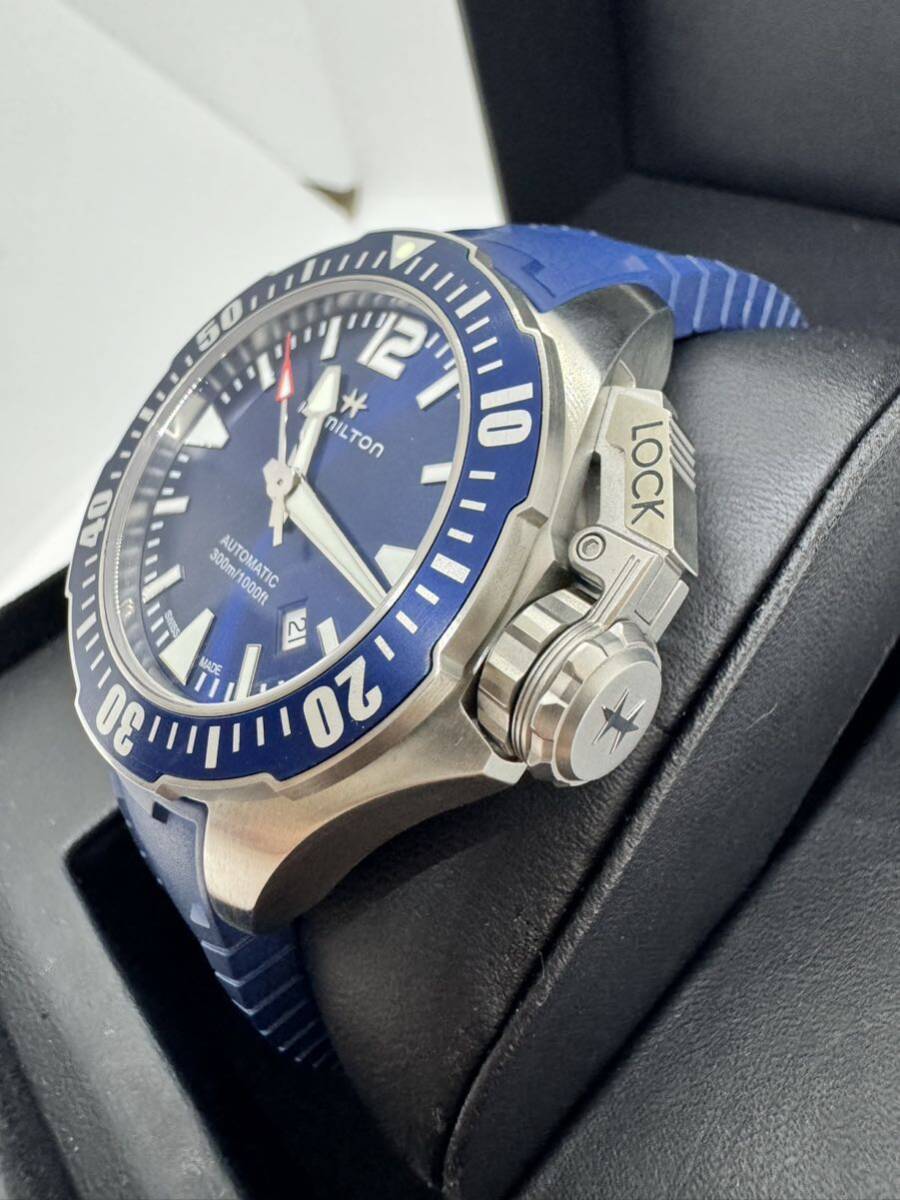 美品 HAMILTON ハミルトン カーキネイビー オープンウォーター 300ｍ H777050 デイト 青文字盤 メンズ腕時計 自動巻き 箱付の画像5