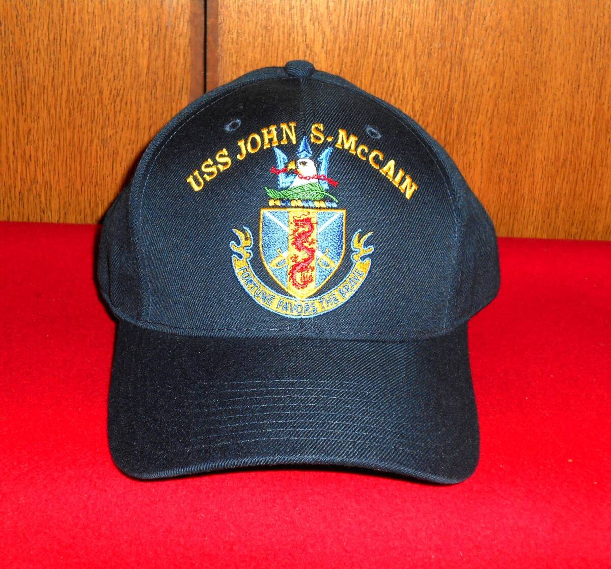 未使用☆アメリカ海軍第7艦隊アーレイバーク級ミサイル駆逐艦DDG-56 USS JOHN S.McCAINジョン・S・マケインの識別帽(ボールキャップ) _画像1