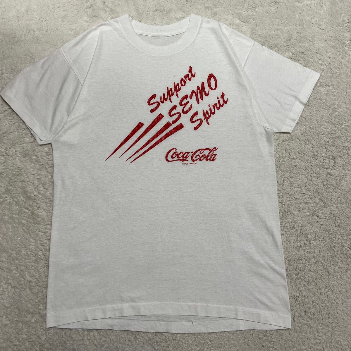 US古着 90s シングルステッチ コカコーラプリント Tシャツ　メンズML相当