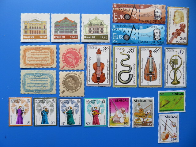 世界の音楽切手 ロット 140種以上（未）2枚のみ済の画像1