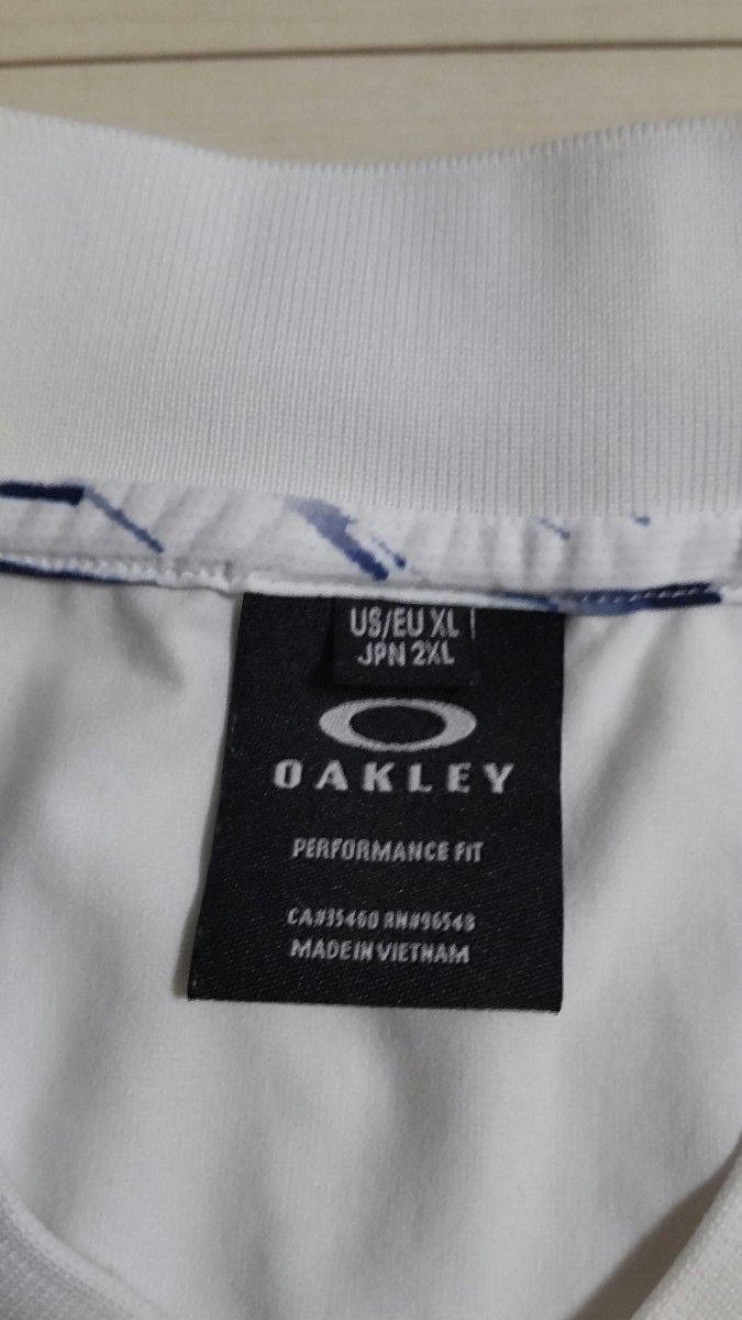 OAKLEY　オークリーゴルフ半袖襟無しシャツ　ホワイト　2XLサイズ