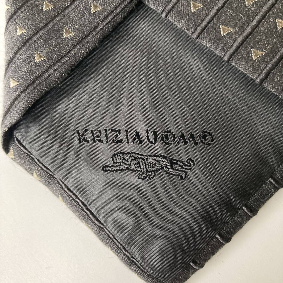 ネクタイ KRIZIAUOMO イタリア製メンズブラック　スクエア柄　ヴィンテージ品　シルク/ウール　即決