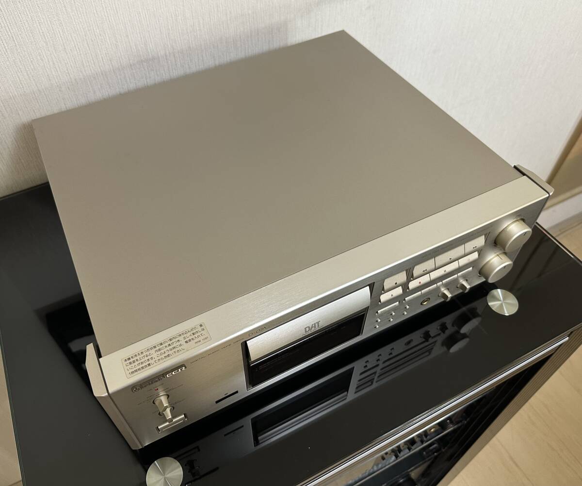 Pioneer パイオニア D-07A Digital Audio Tape Deck デジタル オーディオ テープデッキ 現状品 の画像3