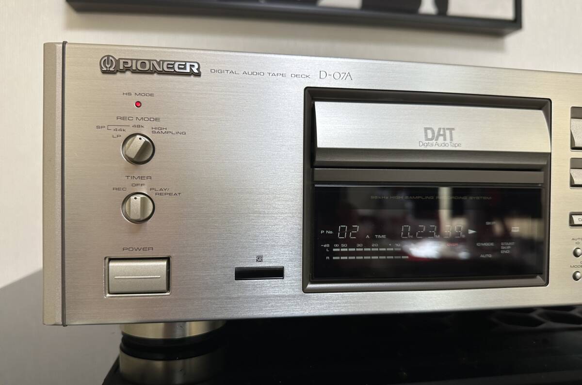 Pioneer パイオニア D-07A Digital Audio Tape Deck デジタル オーディオ テープデッキ 現状品 の画像6