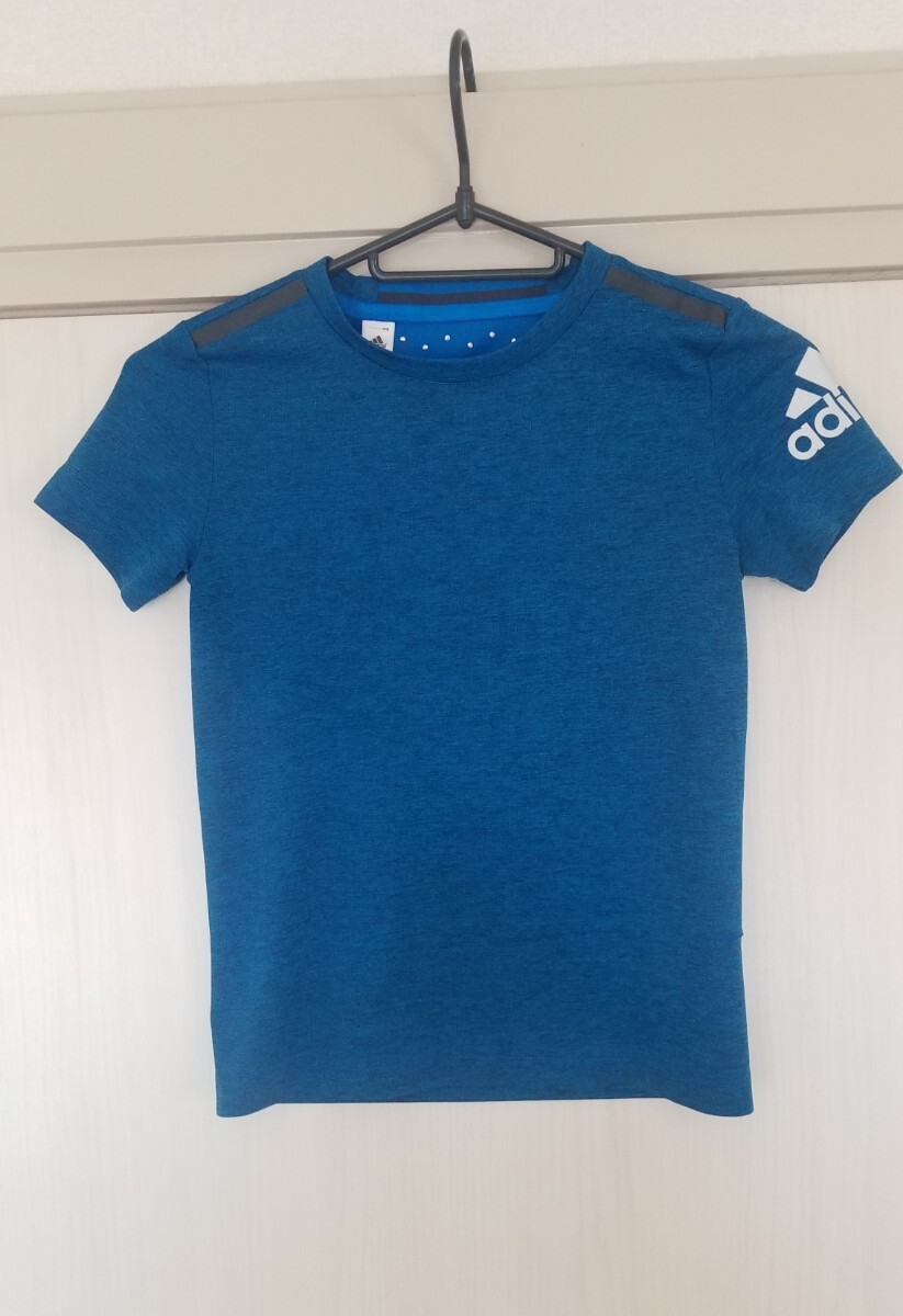 adidas 半袖 Tシャツ アディダス 130サイズ サッカー フットサル キッズ スポーツウェア 青 ブルーの画像1