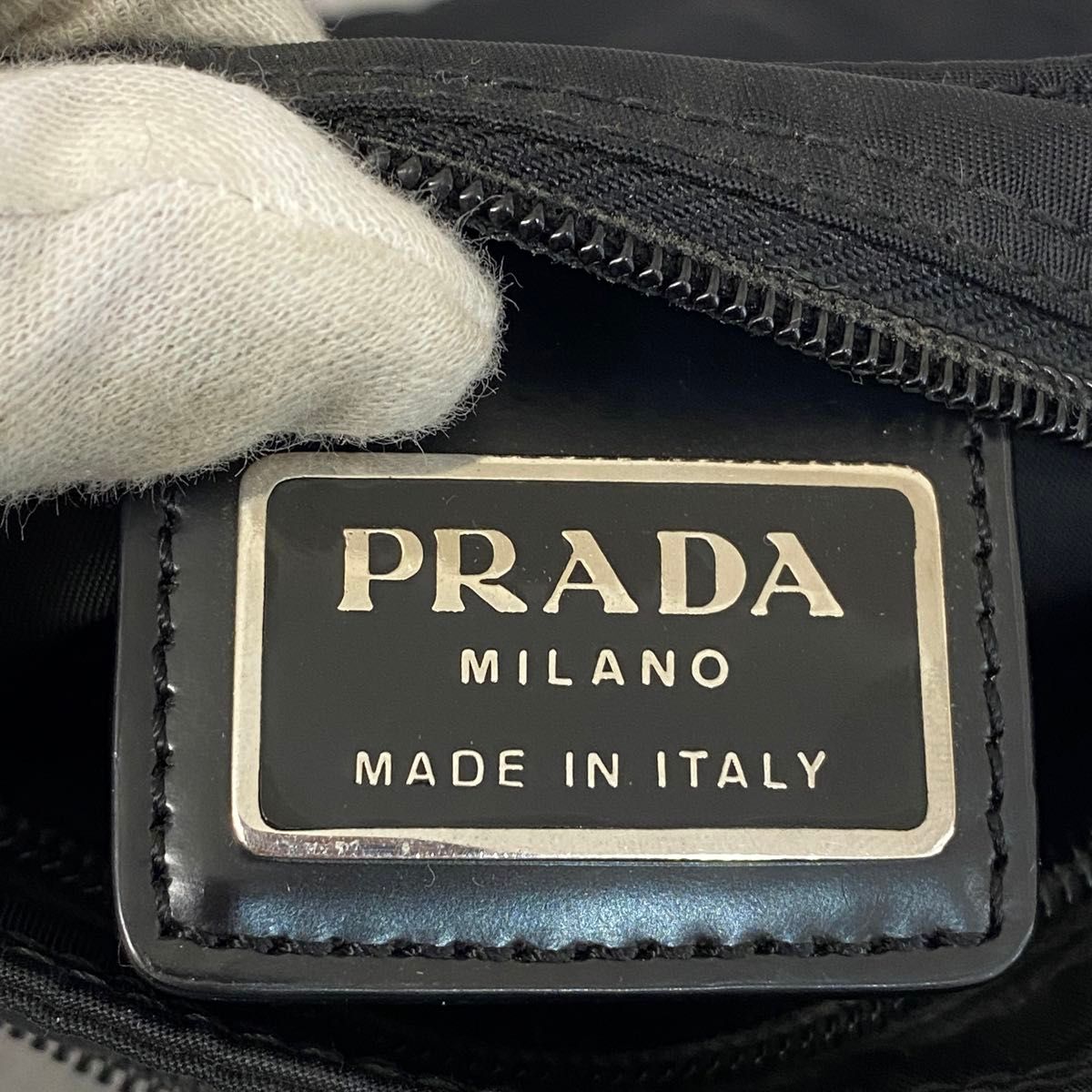 良品 PRADA プラダ ナイロン クロスボディー ショルダーバッグ 黒