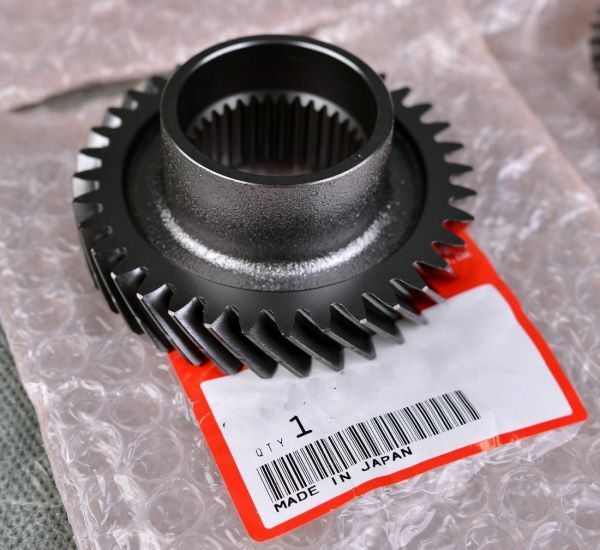  unused Honda genuine products Civic EP3 type R Integra DC5 type R counter shaft fifth gear gear 