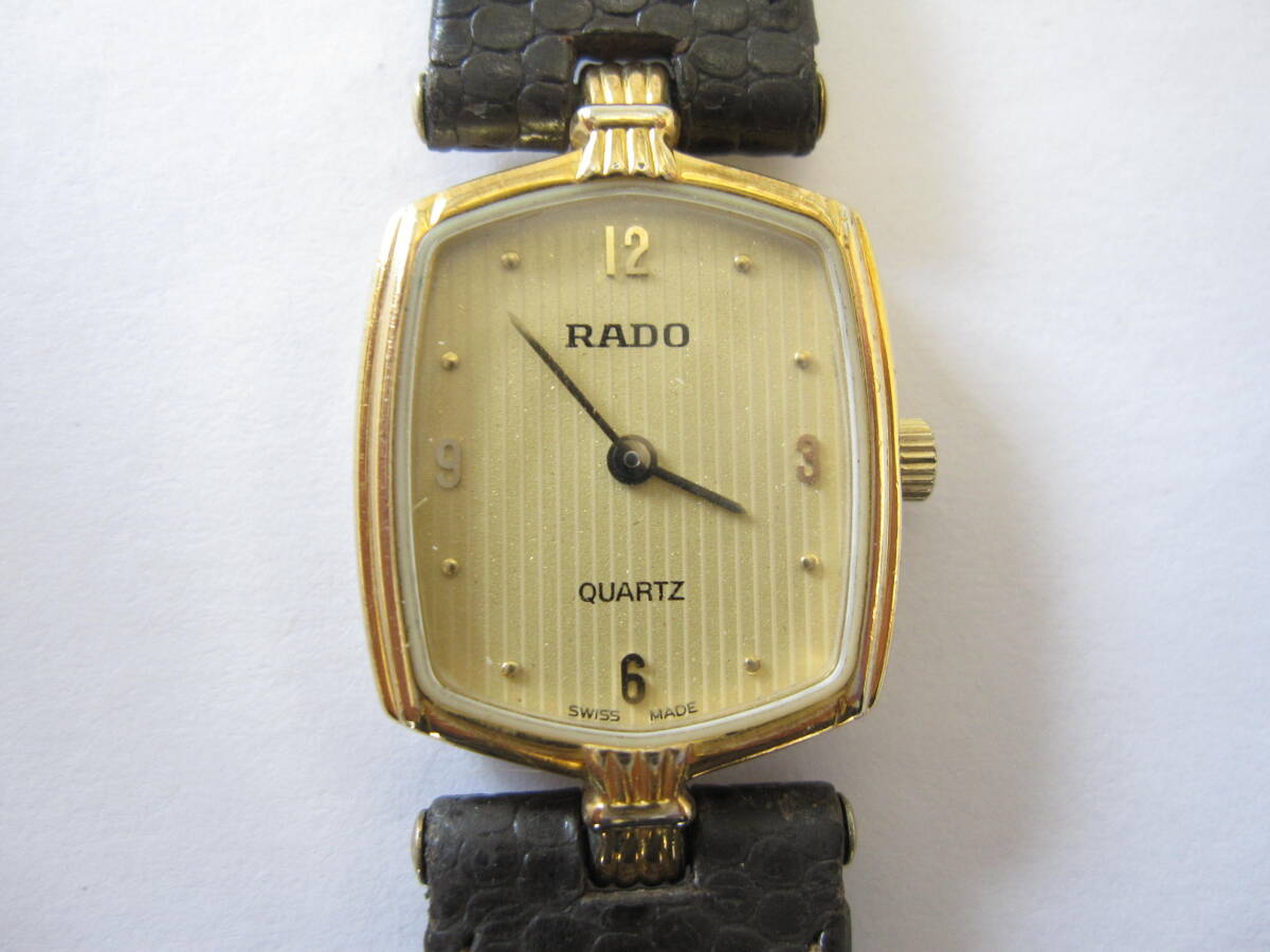 【YT-B37-62】RADO/ラドー 133.5277.2 2針QZ レディース ゴールドケース 稼働品の画像2