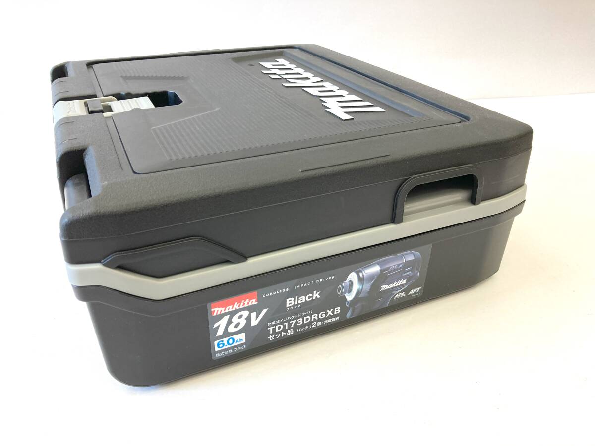 ■【未使用】makita マキタ TD173DRGX B 充電式 インパクトドライバ ブラック 純正 バッテリー×2 充電器 付 の画像1