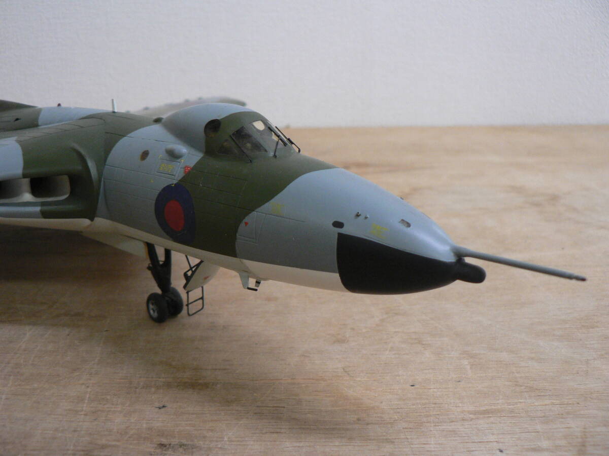 BBP300 完成品 中古 組立済 プラモデル RarePlane レアプレーン 1:72 アブロ・バルカン Avro Vulcan / 仙台翼産会 2010年展示会の画像4