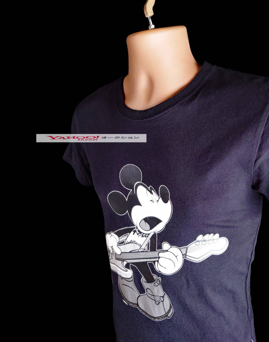 ☆ VANQUISH Disney コラボ 黒 ミッキーマウス Tシャツ ヴァンキッシュ ディズニー S 半袖カットソー ディズニー_画像3