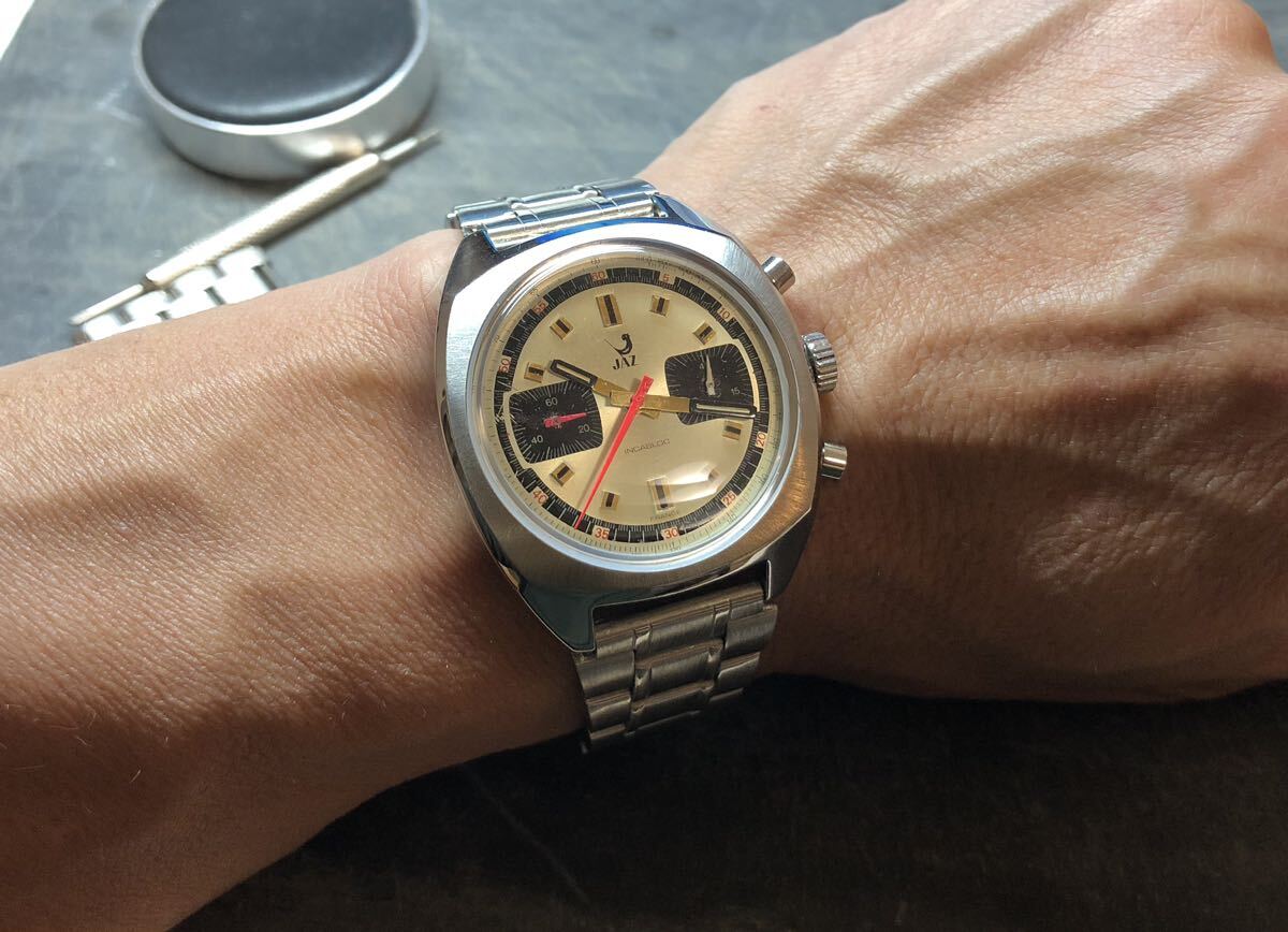 [希少美品 ビンテージ]vintage mechanical chronograph 1970’s JAZ 製機械式手巻 クロノグラフ スイス製ムーブvaljoux バルジュー7733搭載_画像10